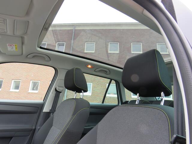 Skoda FABIA Combi 1.0 TSI 95Pk Business Edition * Rijklaarprijs incl. garantie * Panoramadak * Carplay Android * Led Koplampen * Navi