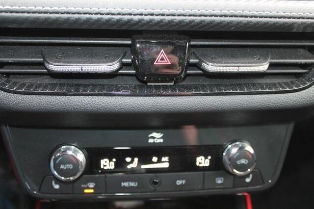 Skoda FABIA 1.0 TSI MONTE CARLO CLIMA CAMARA TREKHAAK