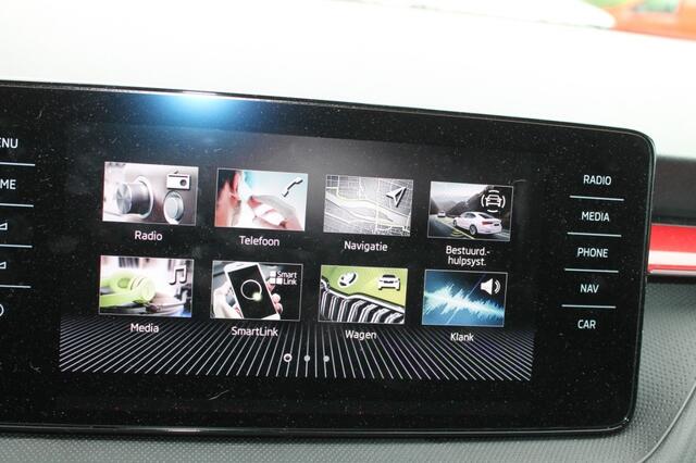 Skoda FABIA 1.0 TSI MONTE CARLO CLIMA CAMARA TREKHAAK