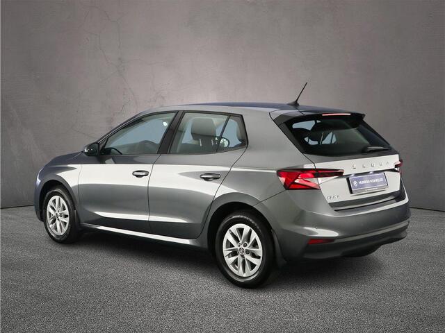 Skoda FABIA Ambition 1.0 TSI 110pk DSG Automaat Cruise control, Parkeersensoren, Stoelverwarming, Airco, DAB, Radio, Bluetooth, LED koplampen, App connect