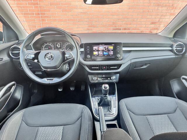 Skoda FABIA 1.0 TSI Style Bi-Tone: Stijlvol, Zuinig & Dealer onderhouden!