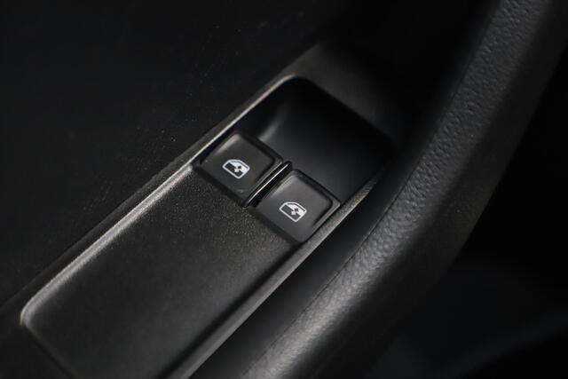 Skoda FABIA Combi 1.0 TSI Drive 95PK Airco Radio Stoelverwarming Elektrische Ramen