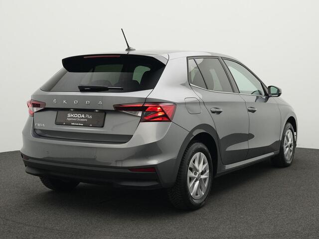 Skoda FABIA 1.0 TSI 95 pk Business Edition | LED koplampen | Parkeersensoren achter | Climatronic | Cruise Control | 15 inch