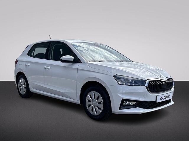 Skoda FABIA 1.0 TSI Essence | Carplay | Airco | Parkeersensoren achter |