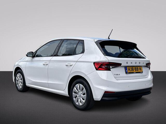 Skoda FABIA 1.0 TSI Essence | Carplay | Airco | Parkeersensoren achter |