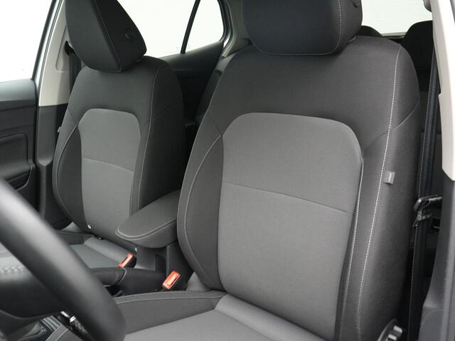 Skoda FABIA 1.0 TSI 95 pk Business Edition | LED | Parkeersensoren achter | Cruise control | Climatronic | Carplay | DAB | 15 inch