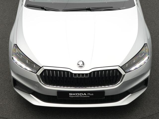 Skoda FABIA 1.0 TSI 95 pk Business Edition | LED | Parkeersensoren achter | Cruise control | Climatronic | Carplay | DAB | 15 inch