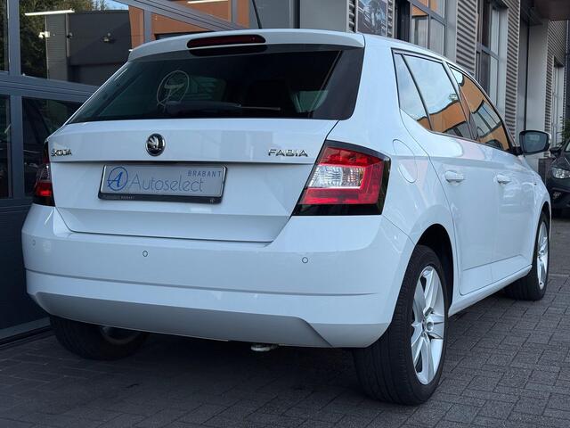 Skoda FABIA 1.0 MPI Style Clima Cruise PDC LED