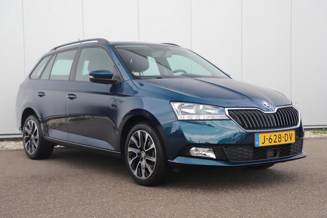 Skoda FABIA Combi 1.0 TSI Business Edition 95PK Carplay Android Navigatie 16 inch LMV Airco Cruise Control Parkeersensor Lava Blue Metallic!