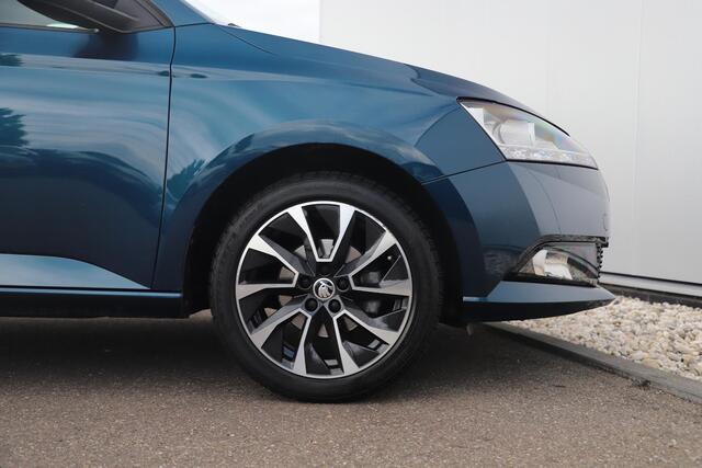 Skoda FABIA Combi 1.0 TSI Business Edition 95PK Carplay Android Navigatie 16 inch LMV Airco Cruise Control Parkeersensor Lava Blue Metallic!