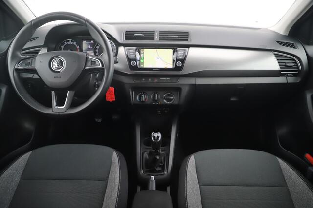 Skoda FABIA Combi 1.0 TSI Business Edition 95PK Carplay Android Navigatie 16 inch LMV Airco Cruise Control Parkeersensor Lava Blue Metallic!