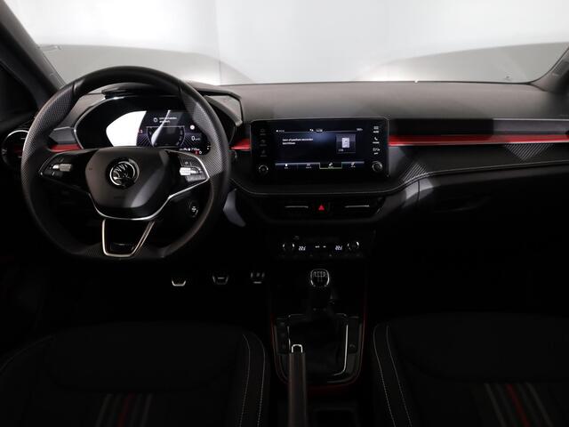 Skoda FABIA 1.0 TSI Monte Carlo 95 pk | Verlengde garantie | Navigatie via App | Parkeersensoren | Achteruitrijcamera | Stoelverwarming |