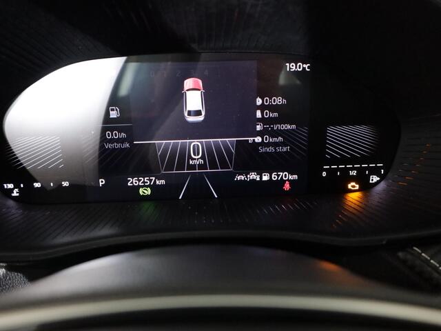 Skoda FABIA 1.0 TSI Monte Carlo 115 pk Automaat (DSG) | Verlengde garantie | Navigatie via App | Panoramadak | Parkeersensoren | Achteruitrijcamera | Stoelverwarming |