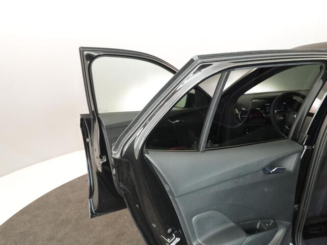 Skoda FABIA 1.0 TSI Monte Carlo 95 pk | Verlengde garantie | Navigatie via App | Parkeersensoren | Achteruitrijcamera | Apple Carplay/Android Auto | Stoelverwarming |