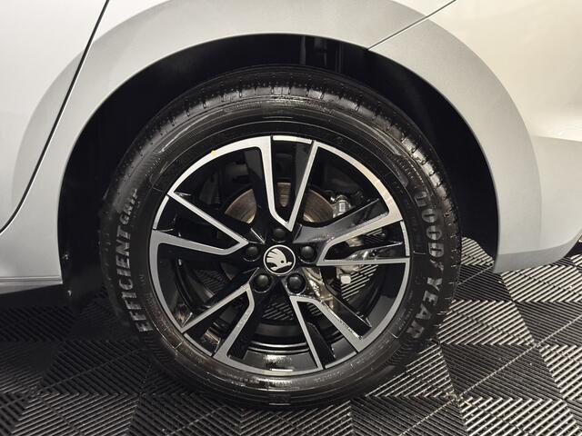 Skoda FABIA 1.0 TSI Monte Carlo Clima, Camera, Navi, Keyless start, Cruise control, Virtual desk, Winterpakket, Clima