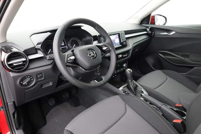 Skoda FABIA 1.0 MPI 80 pk Ambition | LED koplampen | Parkeersensoren achter | Navigatie via Apple Carplay / Android Auto | Cruise Control Adaptief | Airconditioning