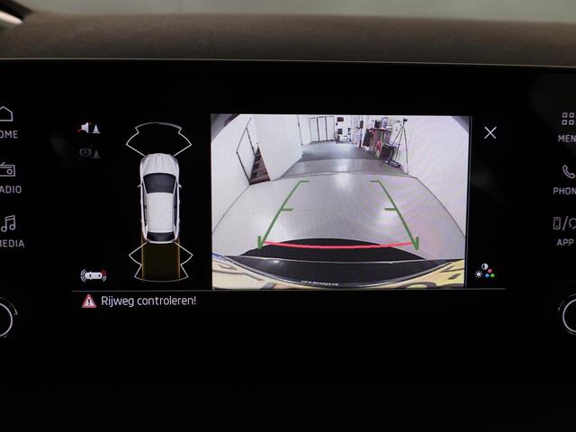 Skoda FABIA 1.0 TSI Monte Carlo 95pk | Verlengde garantie | Stoelverwarming | Achteruitrijcamera | Lichtmetalen velgen