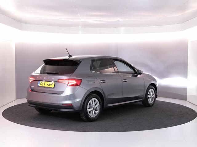 Skoda FABIA 1.0 TSI Business Edition 95 pk | Verlengde garantie | Navigatie via App | Parkeersensoren | Achteruitrijcamera | Stoelverwarming |