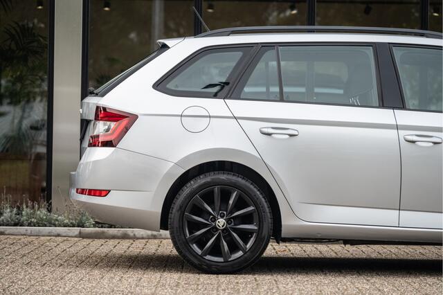 Skoda FABIA Combi 1.0 TSI Sport Business | Navi by App | Cruise | LED | PDC