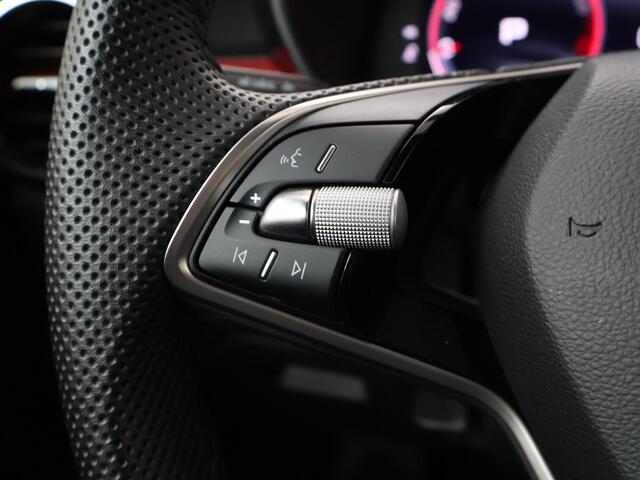 Skoda FABIA 1.0 TSI Monte Carlo | 115 PK | Automaat | Achteruitrij camera | Parkeersensoren | Navigatie | Cruisecontrol