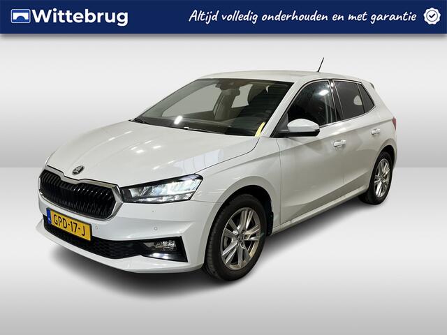 Skoda FABIA 1.0 TSI Business Edition / FABRIEKSGARANTIE TOT 2028/ CRUISE/ KEYLESS/ LED/ DIGITAL DASH/ LEDER STUUR/ CLIMA/ STOEL VERWARM./ PARK. SENSOREN + CAMERA/ SMARTLINK/ 16" LMV