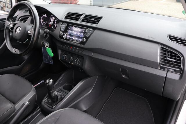 Skoda FABIA Combi 1.0 TSI Ambition 1e Eigenaar | Dealer Onderh | NL-Auto | BTW | Trekhaak | Carplay | Navi via App | Full Led | Bots Systeem | Cruise | PDC | DAB