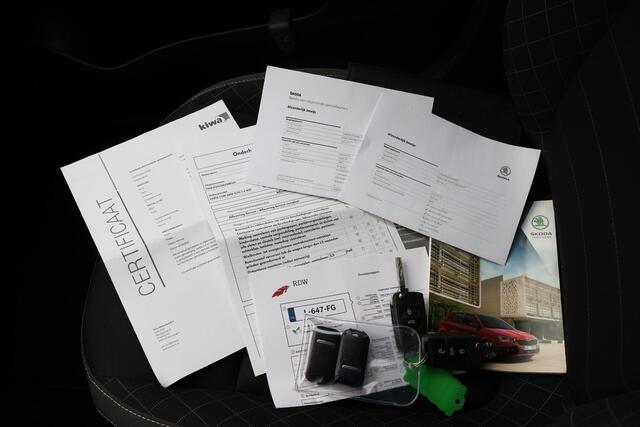 Skoda FABIA Combi 1.0 TSI Ambition 1e Eigenaar | Dealer Onderh | NL-Auto | BTW | Trekhaak | Carplay | Navi via App | Full Led | Bots Systeem | Cruise | PDC | DAB