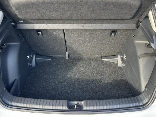 Skoda FABIA 1.0 TSI DSG AMBITION NAVI/CARPLAY/CRUISE/PDC/STOELVERW