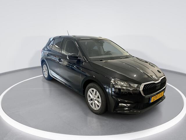 Skoda FABIA 1.0 TSI 115pk DSG Selection · Apple/Android Car Play · P-Sensoren · Airco · Getint Glas · 15'' Inch · Garantie t/m 21-10-2028 of 100.000km