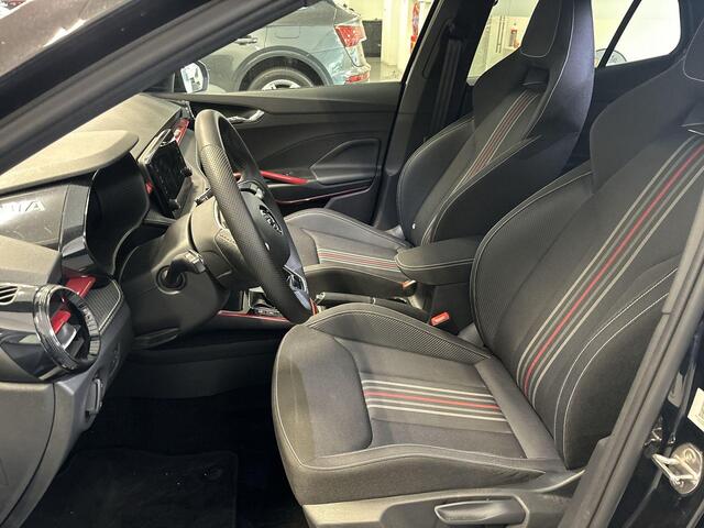 Skoda FABIA 1.0 TSI 115pk DSG Monte Carlo · Apple/Android Car Play · Camera · Keyless · P-Sensoren · Sfeerverlichting · 17'' Inch · Garantie t/m 13-10-2028 of 100.000km