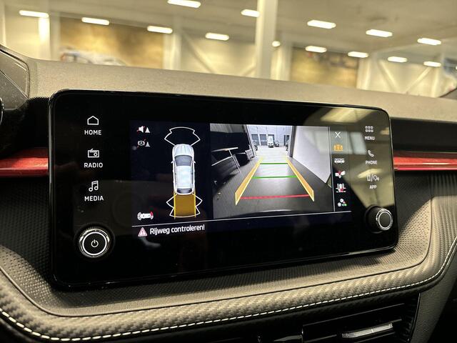 Skoda FABIA 1.0 TSI 115pk DSG Monte Carlo · Apple/Android Car Play · Camera · Keyless · P-Sensoren · Sfeerverlichting · 17'' Inch · Garantie t/m 13-10-2028 of 100.000km