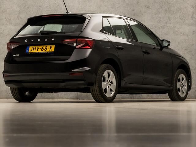 Skoda FABIA 1.0 TSI Sport Automaat (APPLE CARPLAY, GROOT NAVI, STOELVERWARMING, ADAPTIVE CRUISE, SPORTSTOELEN, LED KOPLAMPEN, LANE ASSIST, NIEUWE APK, NIEUWSTAAT)