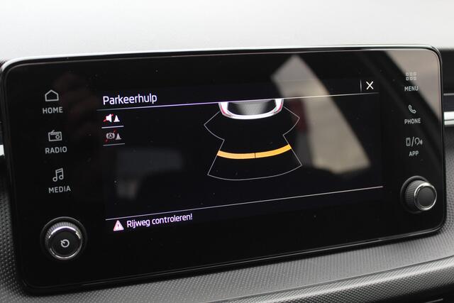 Skoda FABIA 1.0 TSI Essence | Rijklaar | Trekhaak | Parkeersens. | Apple/Android | LED | Bluetooth | NL-auto