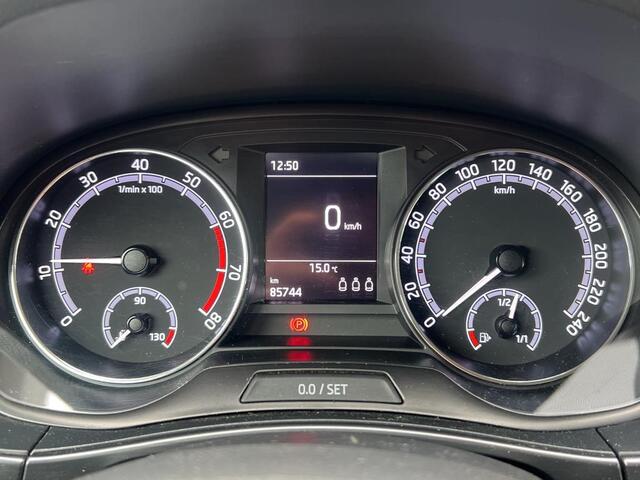 Skoda FABIA Combi 1.0 Business Edition Plus / PARK. SENSOREN/ SMARTLINK/ CLIMA/ GETINT GLAS/ 16" LMV