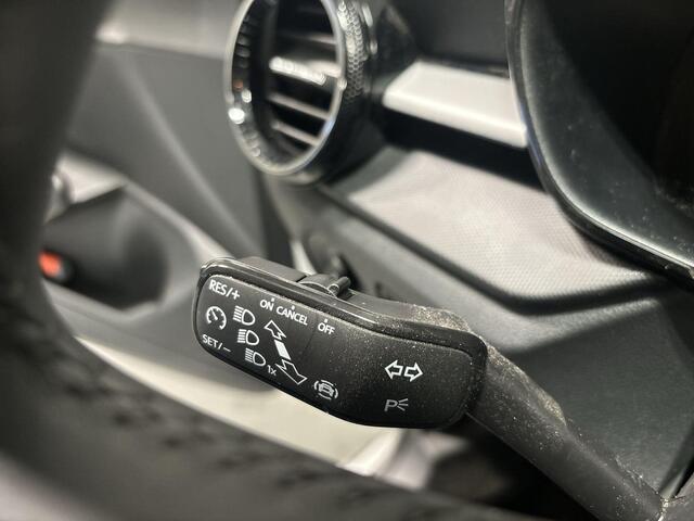 Skoda FABIA 1.0 TSI 110pk DSG Ambition · Apple/Android Car Play · Airco · P-Sensoren · Cruise Control · Getint Glas · 15'' Inch · Garantie t/m 17-10-2027 of 100.000km