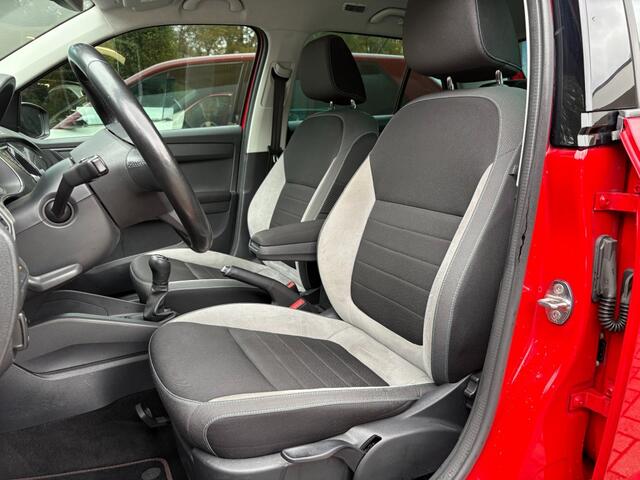 Skoda FABIA 1.0 MPI Sport Navi, Climate, LED, 16Inch, Bluetooth, PDC