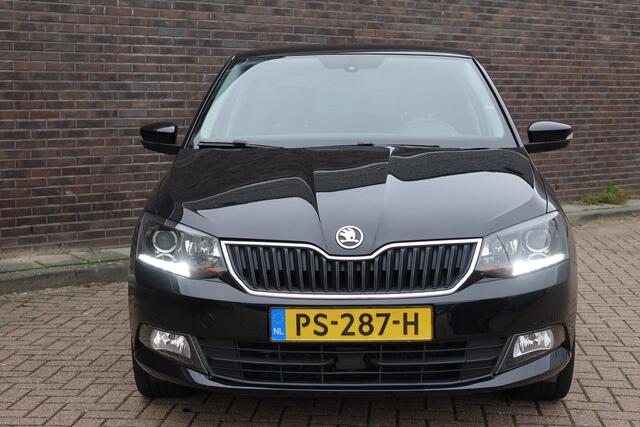 Skoda FABIA 1.0 TSI Drive, zwart, full options! Super mooie auto! Inclusief BTW