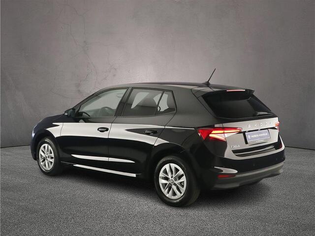 Skoda FABIA Selection 1.0 TSI 115pk DSG Automaat Cruise control, Stoelverwarming, Parkeersensor achter, Stuurwiel verwarmd, App connect, Airco, LED koplampen, DAB, Radio