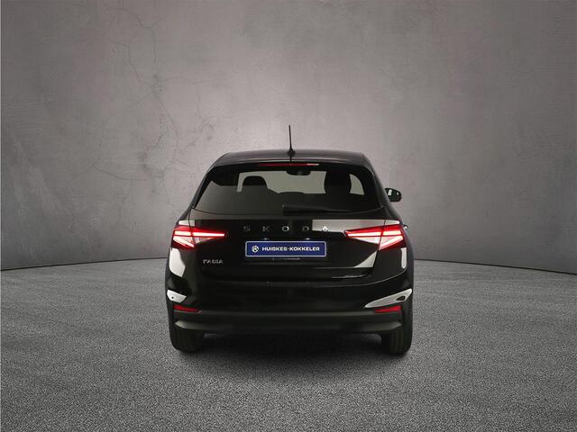 Skoda FABIA Selection 1.0 TSI 115pk DSG Automaat Cruise control, Stoelverwarming, Parkeersensor achter, Stuurwiel verwarmd, App connect, Airco, LED koplampen, DAB, Radio