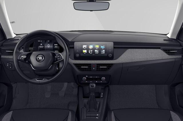 Skoda Kamiq Selection | 1.0 TSI 115pk | Parkeersensoren achter | Cruise control | Apple carplay / Android auto