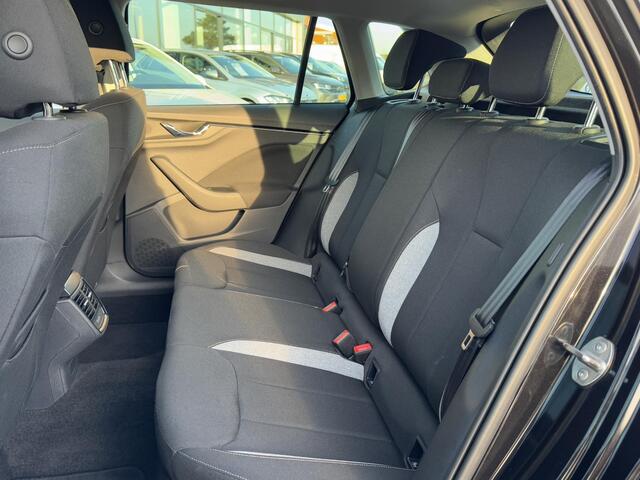 Skoda Kamiq 1.0 TSI Ambition 110pk Facelift | PDC | APP-Navi || ECC