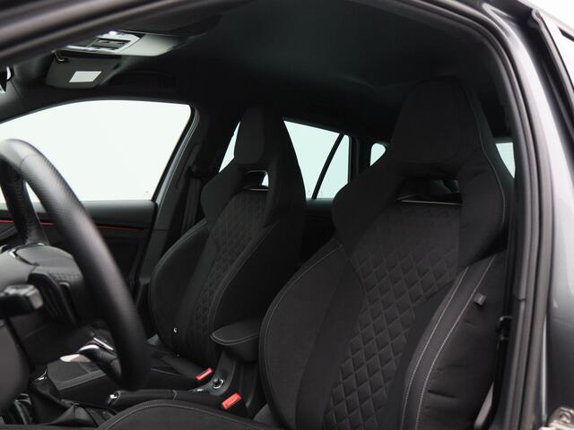 Skoda Kamiq 1.0 TSi 110 Pk Automaat Sport Business | Cruise Control | Carplay | Bluetooth | Parkeersensoren | 17 Inch | 32.822 Km!!
