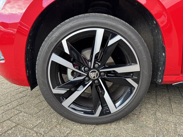 Skoda Kamiq 1.0 TSI 115pk Monte Carlo / Navigatie / Adaptive Cruise Control / Panoramadak / Camera