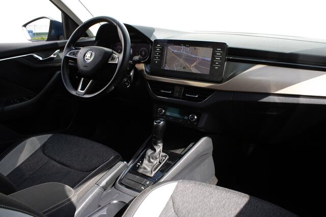 Skoda Kamiq 1.0 TSI 116pk Aut. Business Edition Virtual cockpit/ Carplay/ Stoelverwarming/ Navigatie/ Full led/ Dab