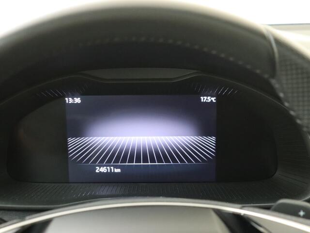 Skoda Kamiq 1.0 TSI Monte Carlo | Panoramadak | Camera | Sportstoelen | Parkeersensoren