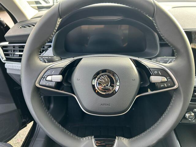 Skoda Kamiq Selection 1.0 TSI 85 kW / 115 PK SUV 6 versn. Hand | Trekhaak | Inruilpremie 1500,- | Privatelease 399,- Per maand!!