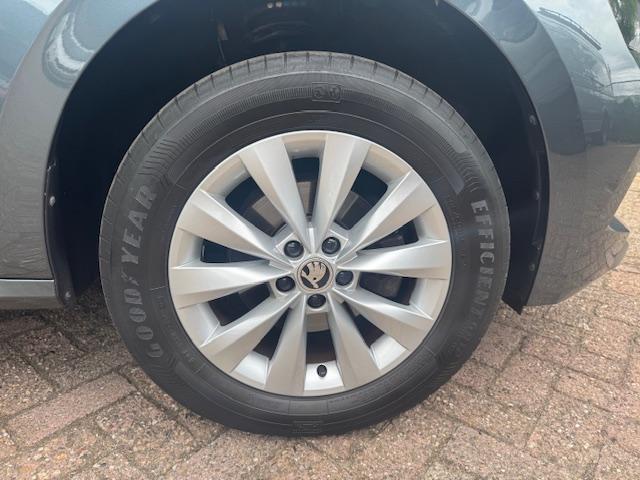 Skoda Kamiq 1.5 TSI ACT Business Edition I INCL. ¤ 850,00 AFL.KOSTEN + BOVAG GARANTIE