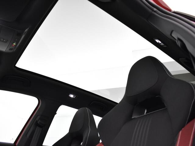 Skoda Kamiq 1.0 Tsi 110pk DSG Monte Carlo · Apple/Android Car Play · Camera · Keyless · Glazendak · P-Sensoren · 17'' Inch · Garantie t/m 29-11-2028 of 100.000km