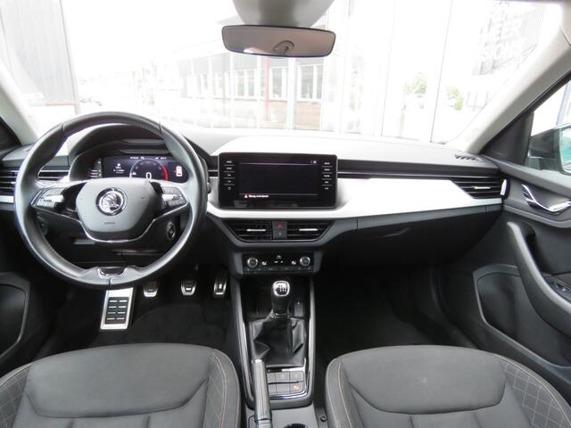 Skoda Kamiq 1.0 TSI 110pk SPORT BNS / Camera / Stoelverw / Led / 18 Inch / Clima / BOVAG garantie