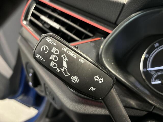 Skoda Kamiq 1.0 Tsi 115pk Sport Business · Apple/Android Car Play · Cruise Control · Camera · P-Sensoren · Stoelverwarming · 16'' Inch · Garantie t/m03-07-2027 of 100.000km